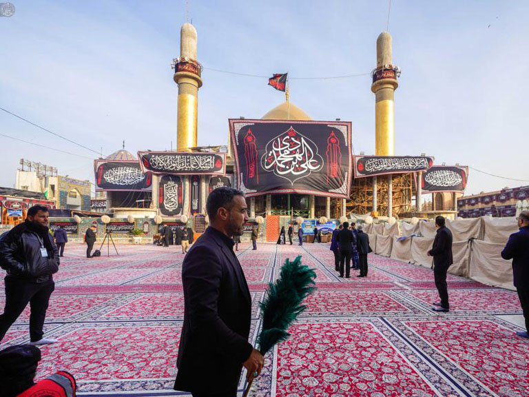 خدمت‌رسانی به زائران آستان عسکریین
