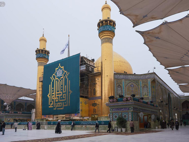 آسمان مه‌آلود حرم