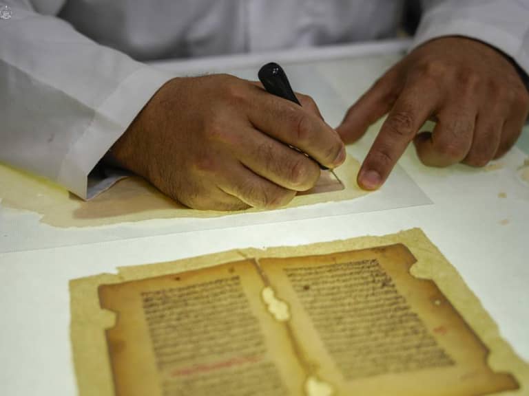 تلاش توسعۀ نسخه‌های خطی