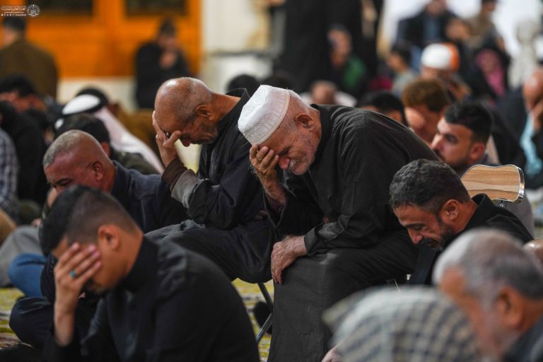 اقامهٔ عزای حضرت ام‌البنین (سلام‌الله‌علیها) در حرم مطهر علوی 7