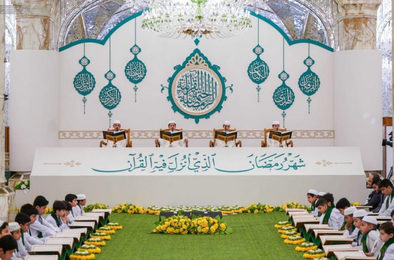 برگزاری محافل قرآنی به ویژه برای نونهالان در آستان مقدس علوی