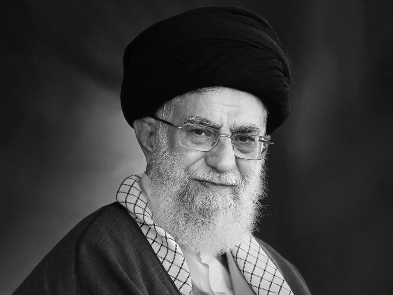 برگزاری مراسم بزرگداشت رهبر شهید انقلاب به میزبانی آستان مقدس علوی