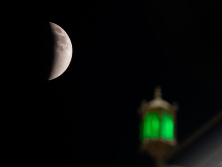 پرسش مولای متقیان از پیامبر خاتم؛ بهترین عمل در ماه رمضان چیست؟
