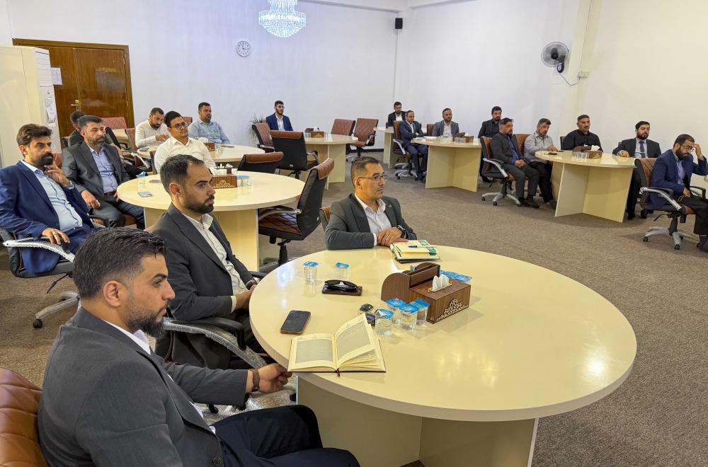 برگزاری دورۀ آموزشی ویژۀ خادمان متولیان مزارهای شریف توسط آستان مقدس علوی