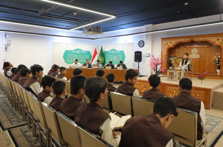 برگزاری مسابقۀ قرآنی ویژۀ دانشآموزان ممتاز توسط آستان مقدس علوی