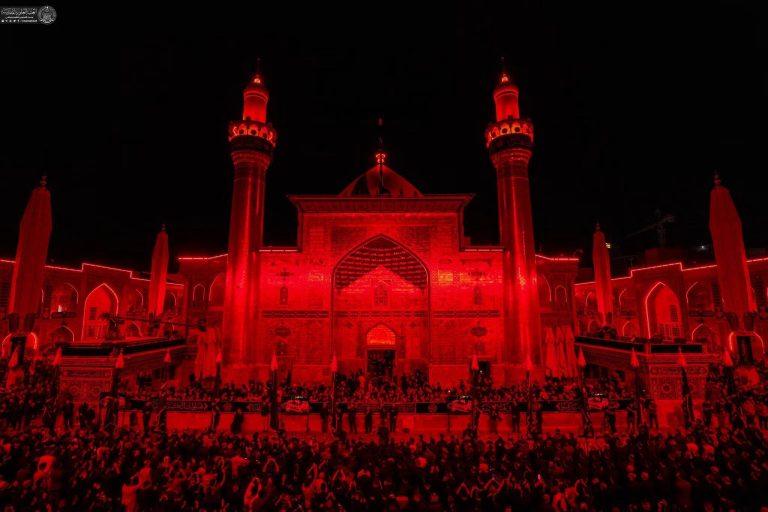 برافراشتن پرچم عزای حسینی