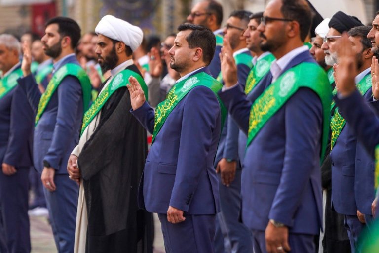 مراسم ادای سوگند خدمت خادمان در حرم مطهر علوی