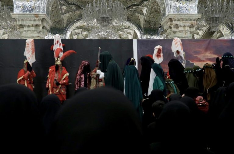 برگزاری مجلس سوگواری با حضور بانوان در آستان مقدس علوی