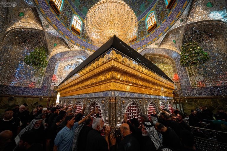 به جز از علی نباشد به جهان گره‌گشایی