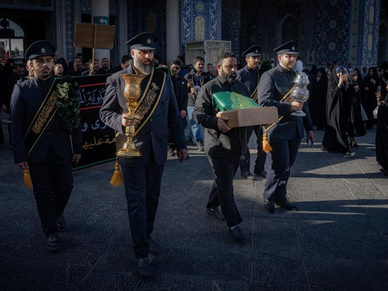 برگزاری گرامیداشت شهادت بانوی کرامت در شهر قم با حضور موکب آستان مقدس علوی
