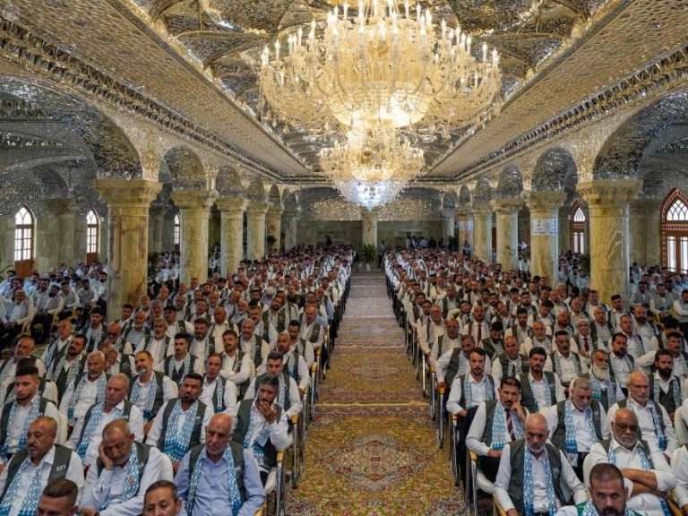 تجلیل از خادمان افتخاری