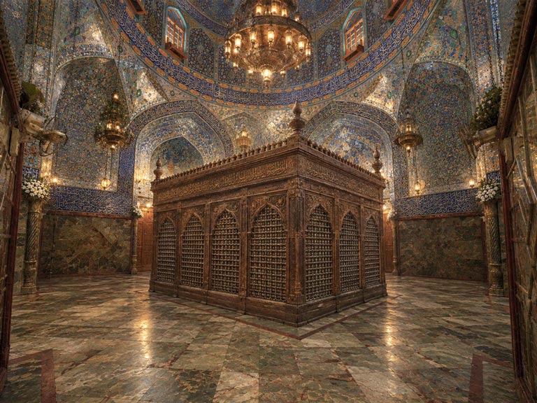 ضریح مطهر علوی؛ روایت تاریخ در قاب هنر