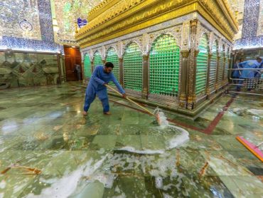مراسم شستشوی حرم مطهر امیرالمؤمنین علیه‌السلام