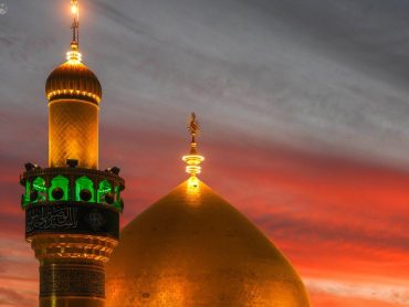 هنگامۀ غروب در صحن‌وسرای آستان مقدس علوی 4