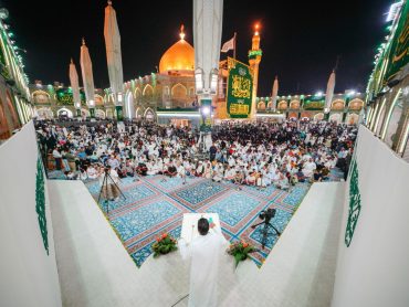 برپایی محفل ادبی در صحن مطهر علوی با حضور گسترده زائران