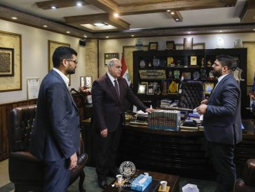 بازدید هیئت آستان مقدس علوی از مراکز پژوهشی کربلا و بابل