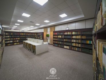 کتابخانه آستان مقدس علوی «گروه دوستی» تشکیل می‌دهد