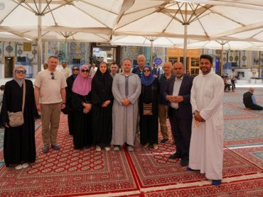 بازدید هیئتی لهستانی از میراث غنی آستان مقدس علوی