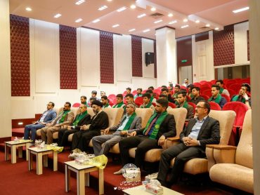 آستان علوی سمینار «نقش شریعت اسلامی در حفظ هویت ملی» را برگزار كرد
