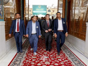 بازدید دیپلمات استرالیایی از آثار تاریخی و باستانی حرم علوی