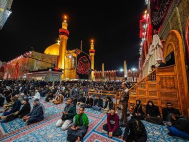 مراسم معنوی قرائت دعای توسل در جوار مرقد مطهر امیرالمؤمنین علیه‌السلام