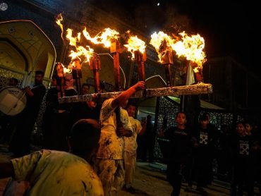 آیین مشعل گردانی اهالی نجف