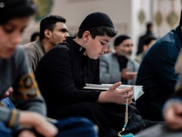 مراسم پر فیض دعای کمیل در آستانه میلاد کریم اهل‌بیت