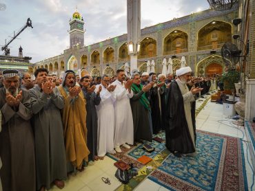 اقامه نماز عید سعید فطر در حرم مولای متقیان