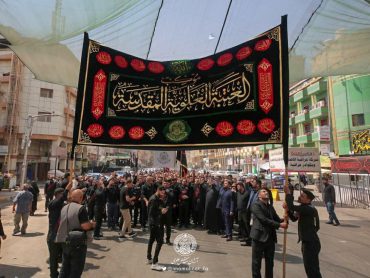مشارکت هیئت خادمان آستان علوی در مراسم سوگواری خاکسپاری شهدای کربلا