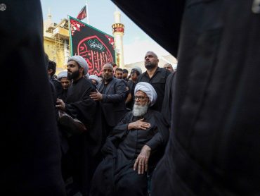 دسته عزاداری باشکوه علمای نجف در سالروز شهادت حضرت زهرا سلام‌الله‌علیها
