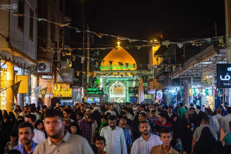نجف مملو از عاشقان علوی در شب عیدالله‌الاکبر